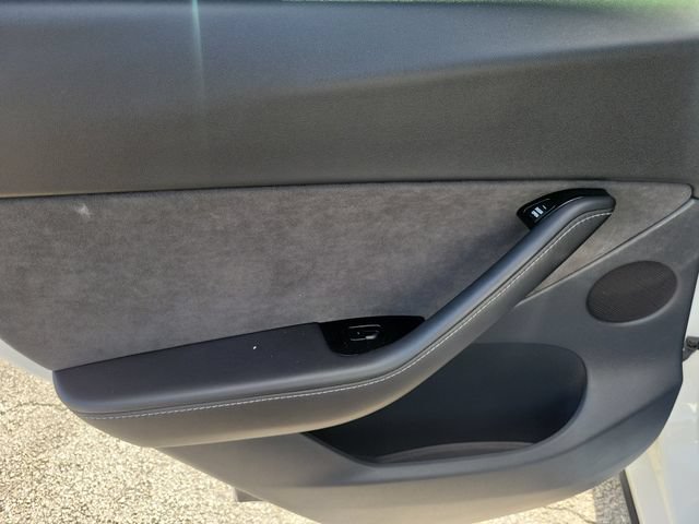 Used 2020 Tesla Model Y Long Range AWD/4WD image 14
