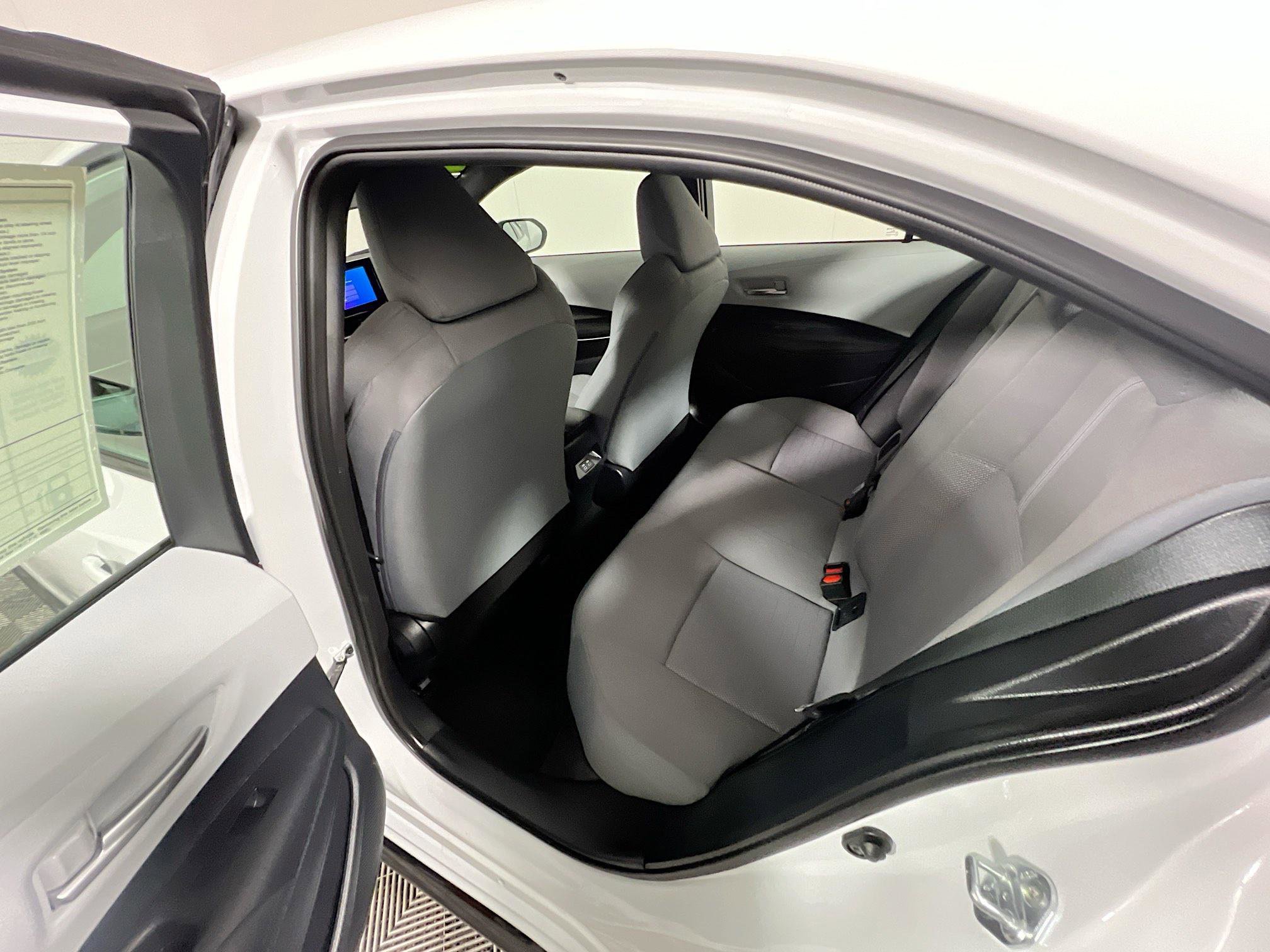 Used 2024 Toyota Corolla SE FWD image 29