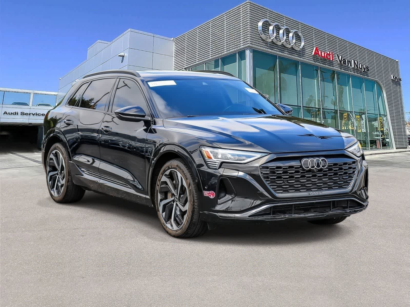 Used 2024 Audi Q8 e-tron Premium Plus AWD/4WD image 5