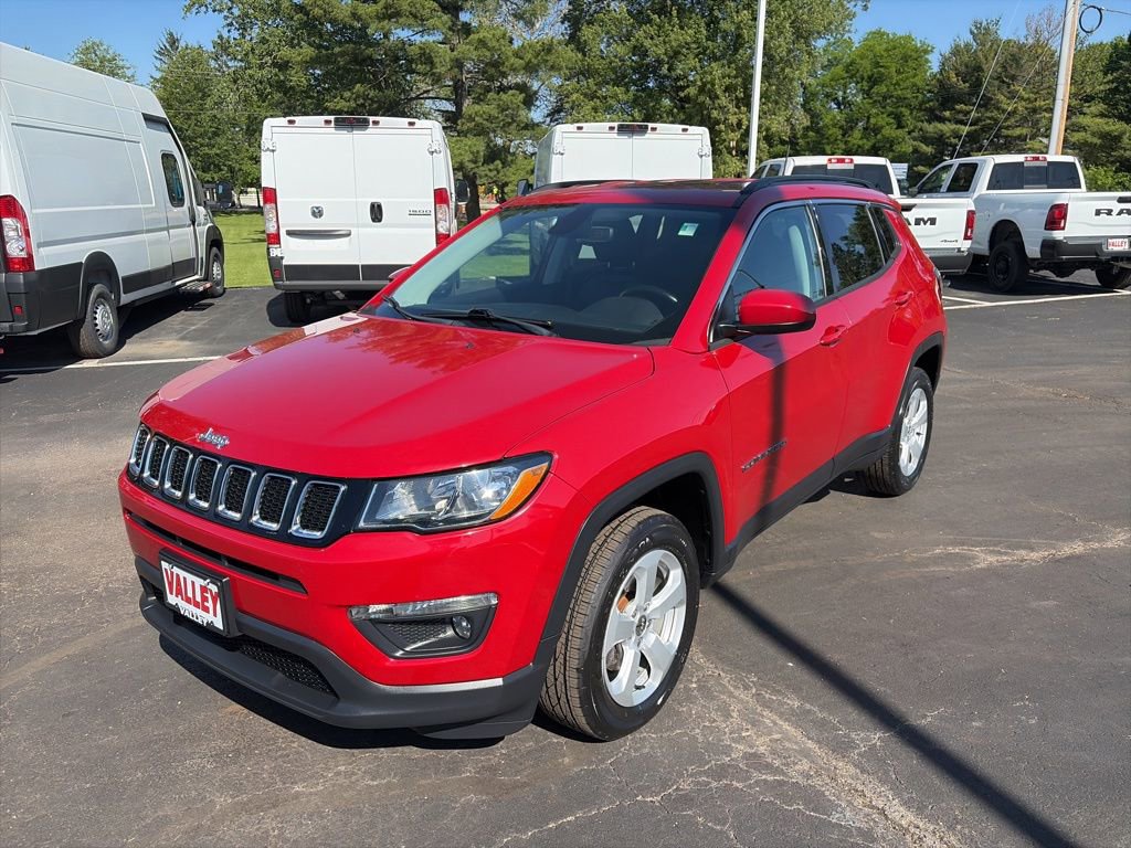 Certified 2020 Jeep Compass Latitude w/ Cold Weather Group AWD/4WD image 2