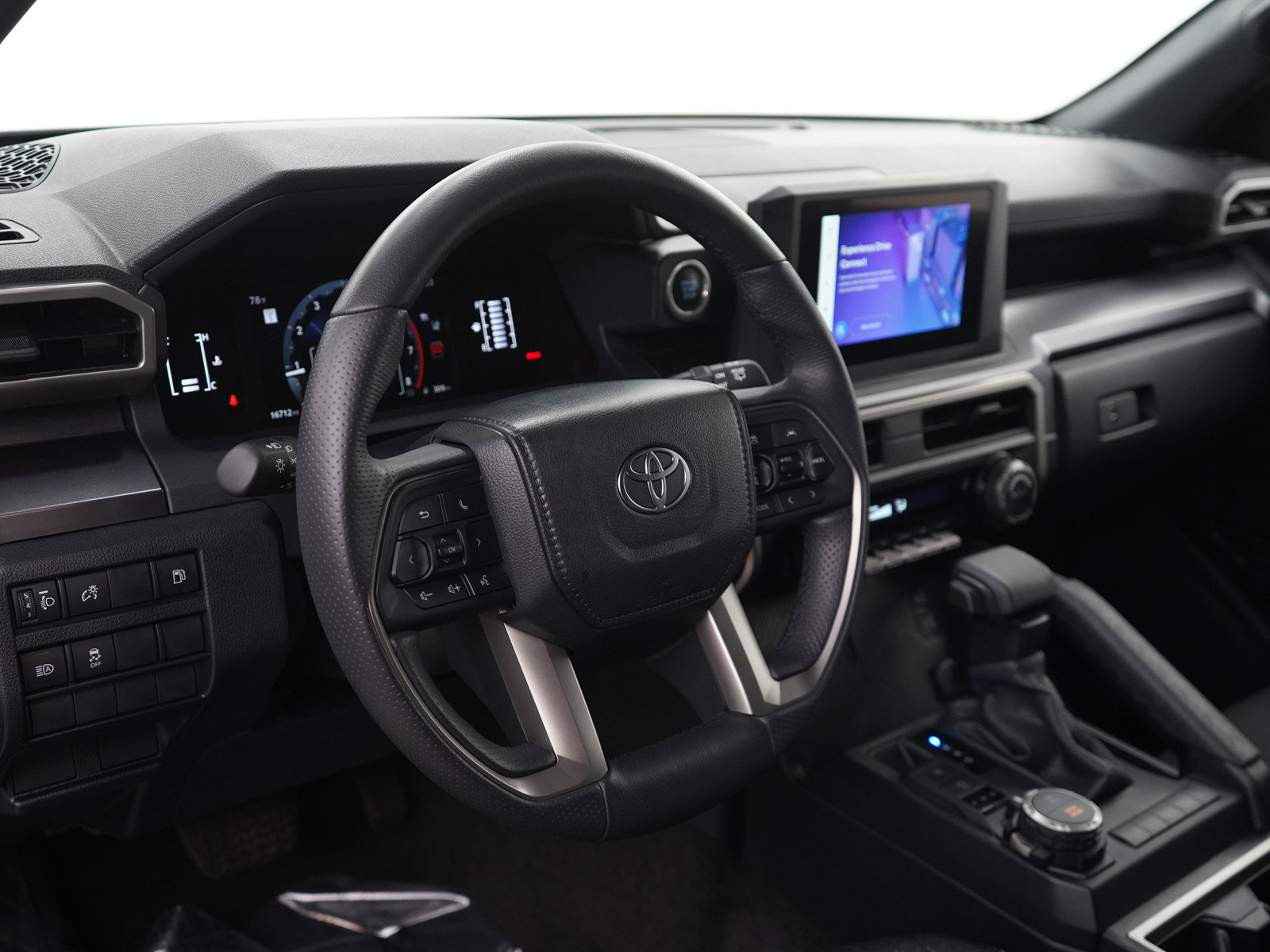 Used 2025 Toyota 4Runner SR5 image 19