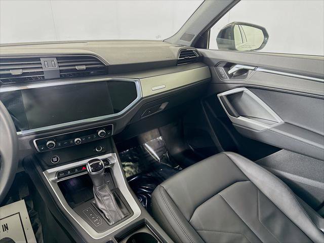 Certified 2024 Audi Q3 2.0T Premium w/ Convenience Package AWD/4WD image 22