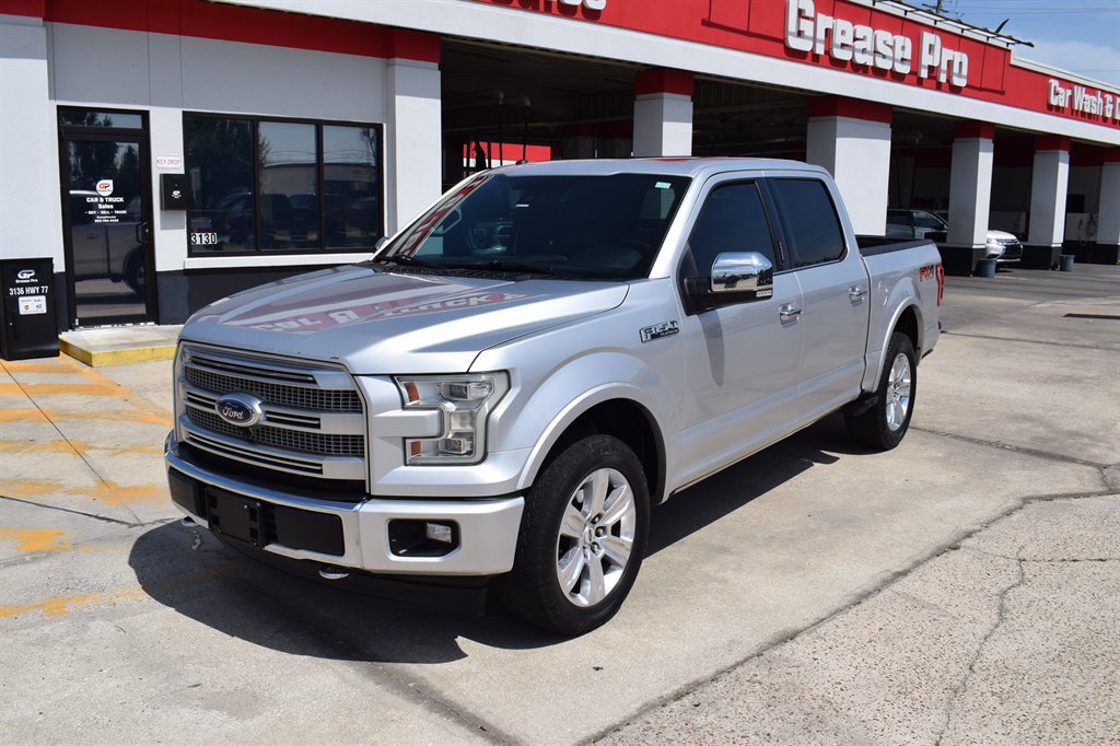 Used 2017 Ford F150 Platinum w/ Equipment Group 701A Luxury image 1