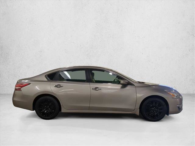 Used 2015 Nissan Altima 2.5 S w/ Power Driver Seat Package image 4