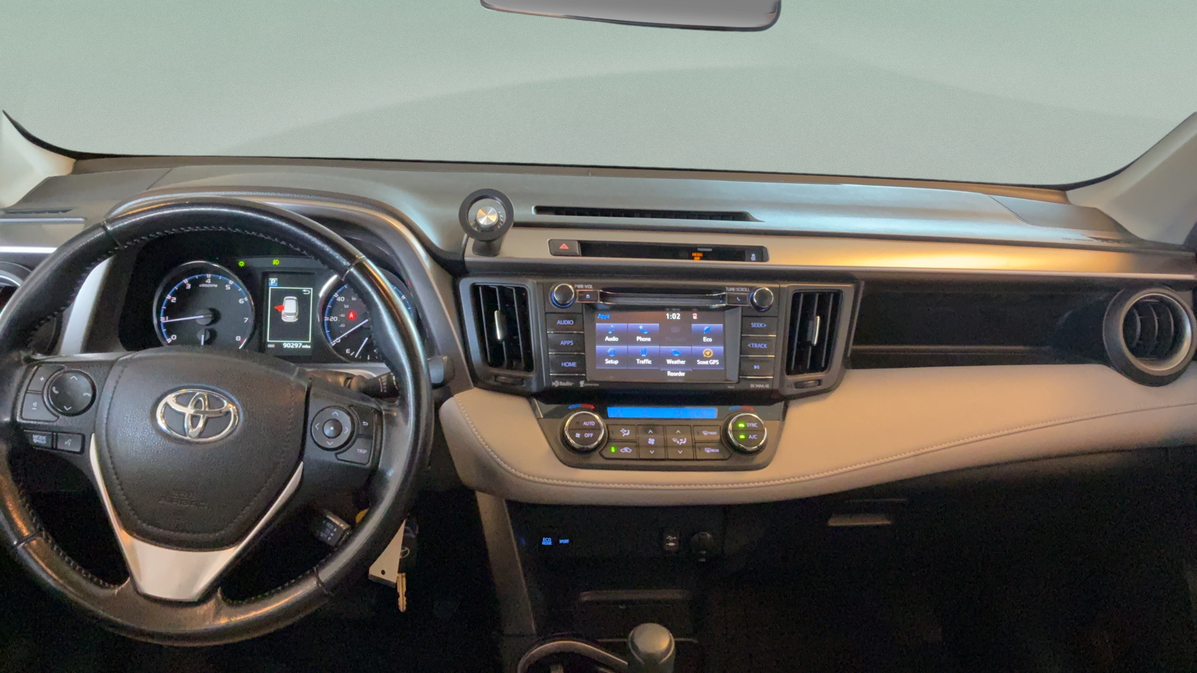 Used 2016 Toyota RAV4 XLE AWD/4WD image 25