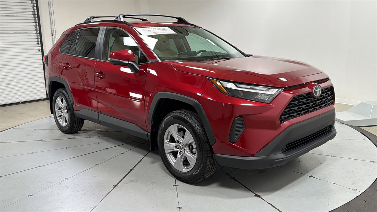 Certified 2025 Toyota RAV4 XLE video 3
