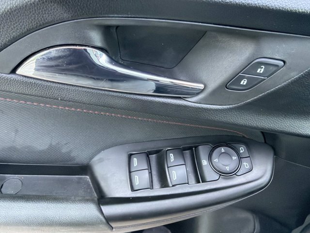 Used 2022 Chevrolet TrailBlazer RS w/ Technology Package FWD image 9