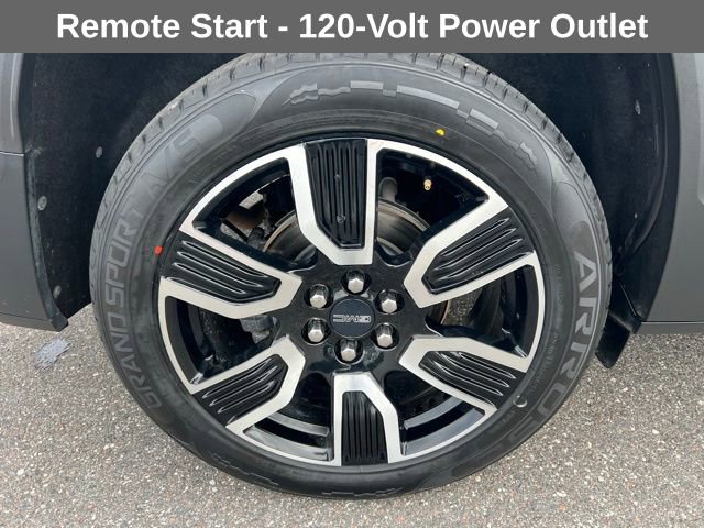 Used 2021 GMC Acadia SLE w/ Driver Convenience Package image 13