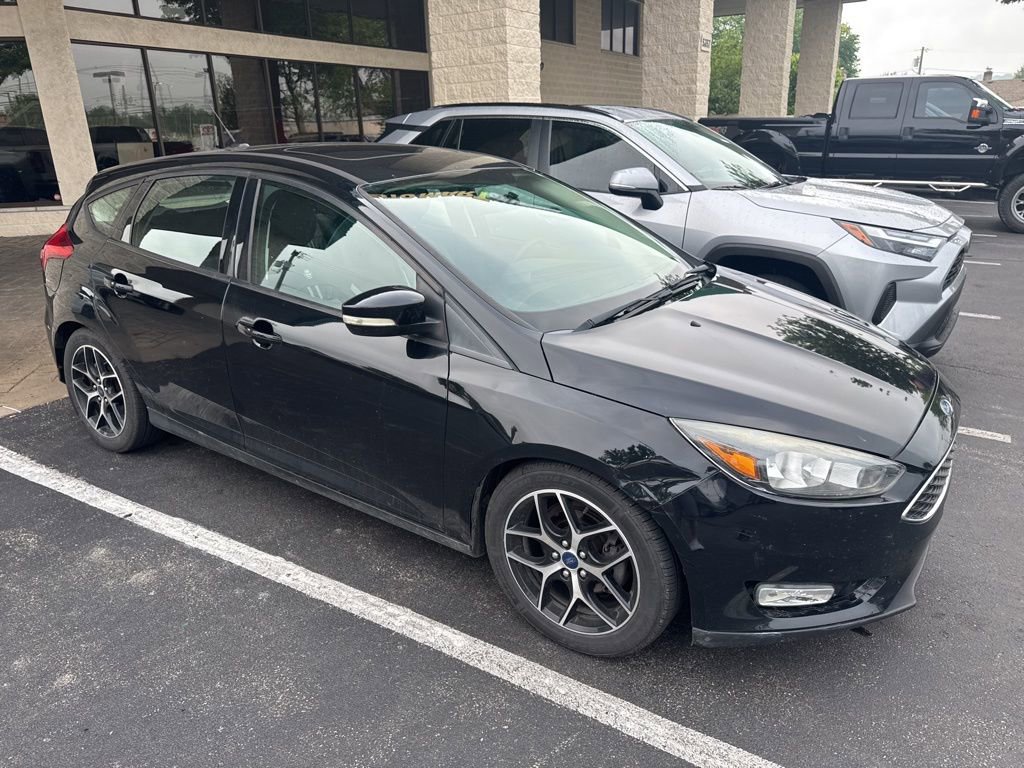 Used 2017 Ford Focus SEL FWD image 3