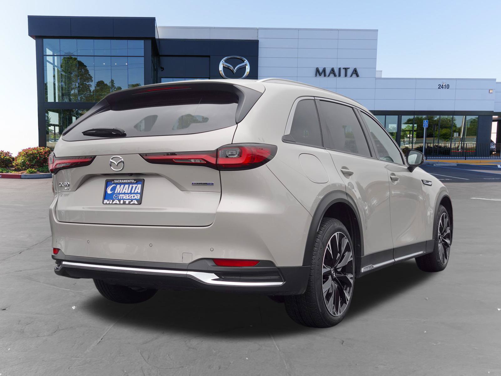 Used 2024 MAZDA CX-90 Plug-In Hybrid w/ Premium Pkg AWD/4WD image 4