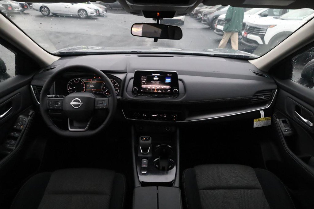 New 2026 Nissan Rogue SV image 7