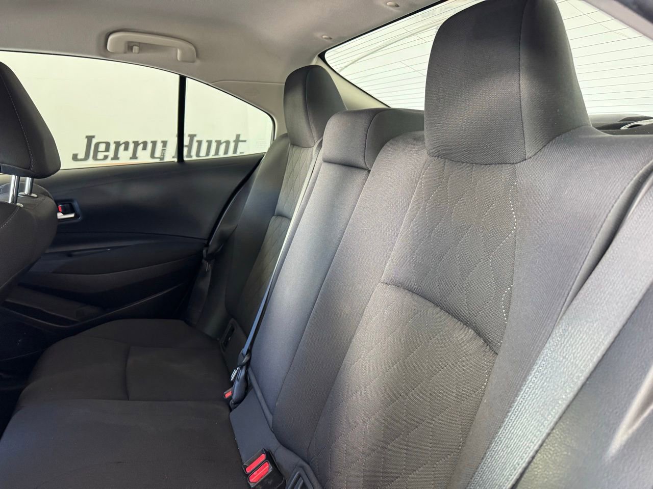 Used 2020 Toyota Corolla LE FWD image 11