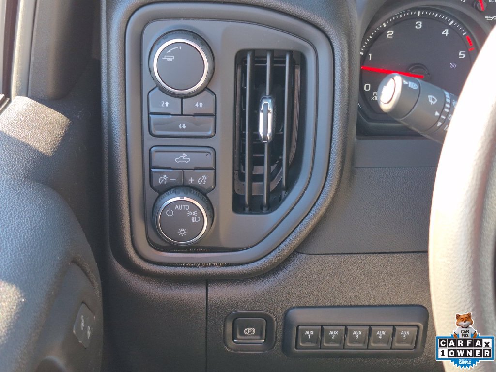 Used 2025 Chevrolet Silverado 2500 W/T w/ WT Convenience Package AWD/4WD image 17