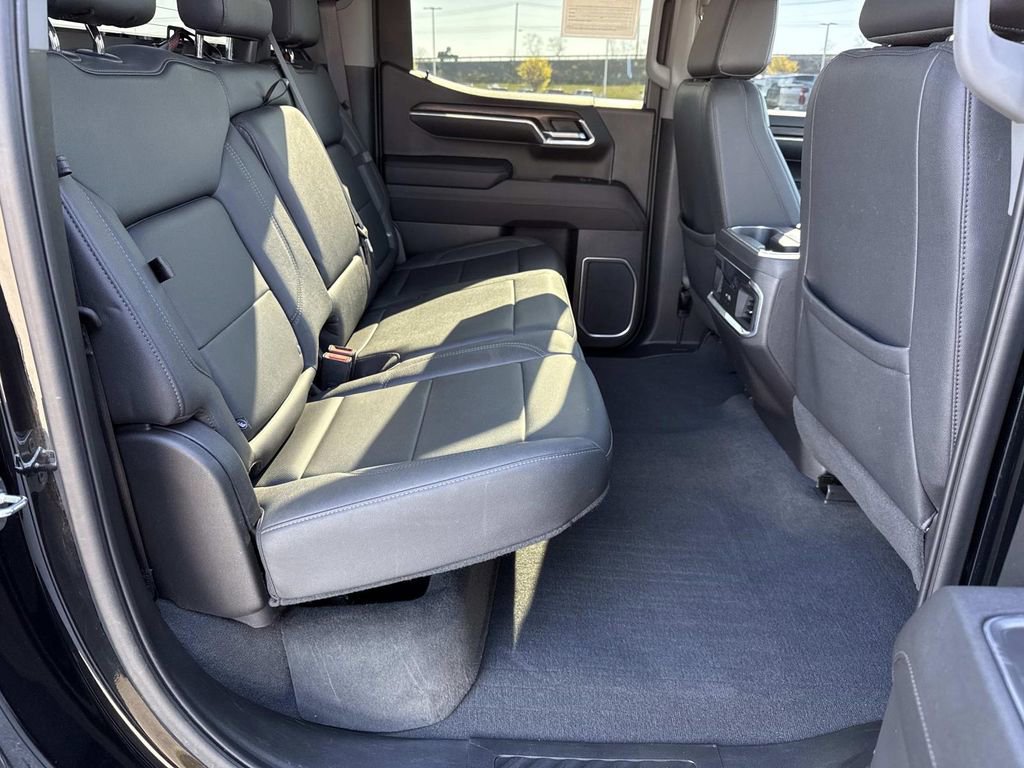 Used 2023 GMC Sierra 1500 SLT w/ SLT Premium Package AWD/4WD image 19
