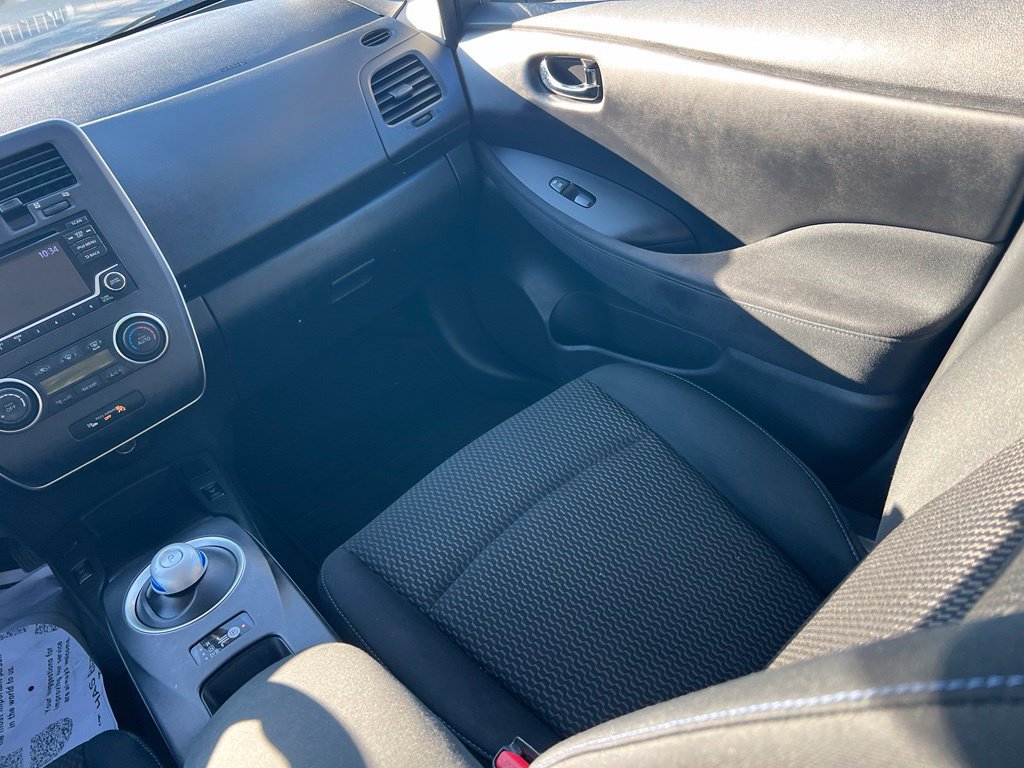 Used 2017 Nissan Leaf S w/ Charge Package FWD image 13