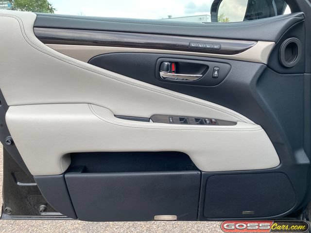 Used 2013 Lexus LS 460 AWD w/ Comfort Pkg image 24
