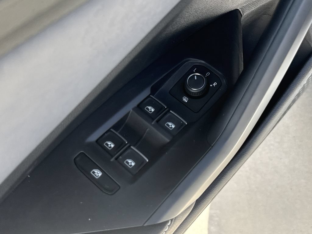 New 2026 Volkswagen Jetta SE FWD image 13