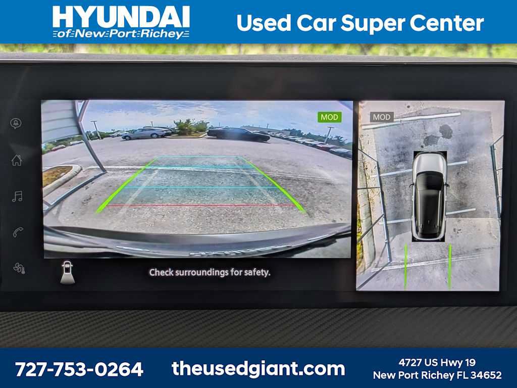 Used 2025 Nissan Kicks SR FWD image 22
