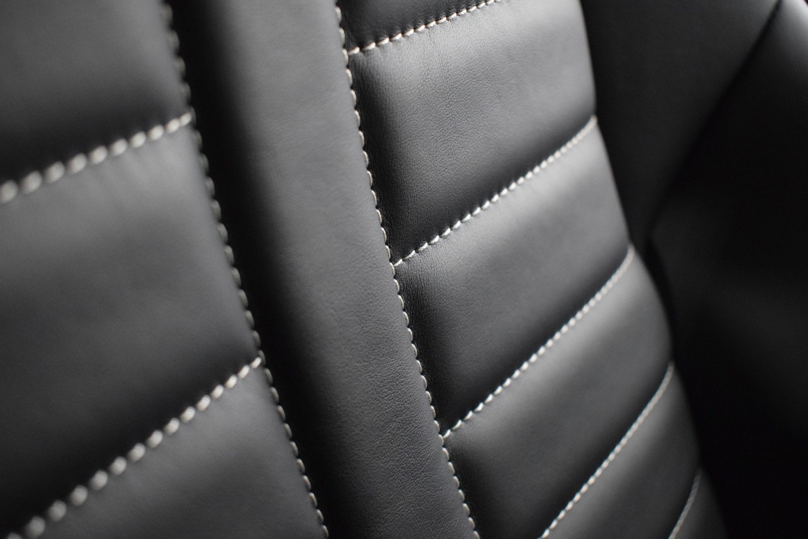 New 2025 McLaren GTS image 33