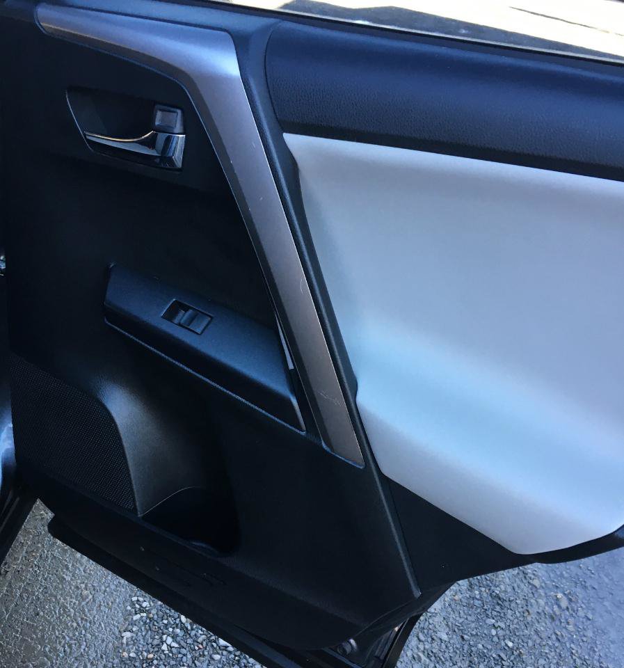 Used 2016 Toyota RAV4 XLE AWD/4WD image 16