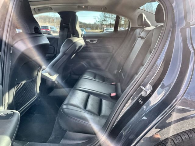 Used 2024 Volvo S60 B5 Plus image 27