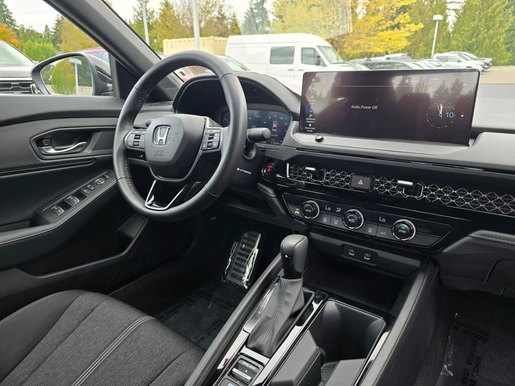 Used 2024 Honda Accord Sport image 12