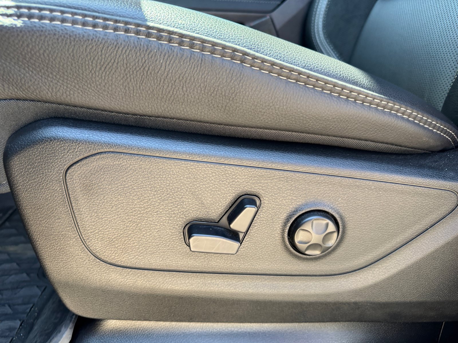 Used 2026 RAM 1500 RHO AWD/4WD image 13
