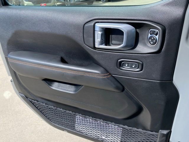 Used 2020 Jeep Gladiator Mojave w/ Dual Top Group image 13