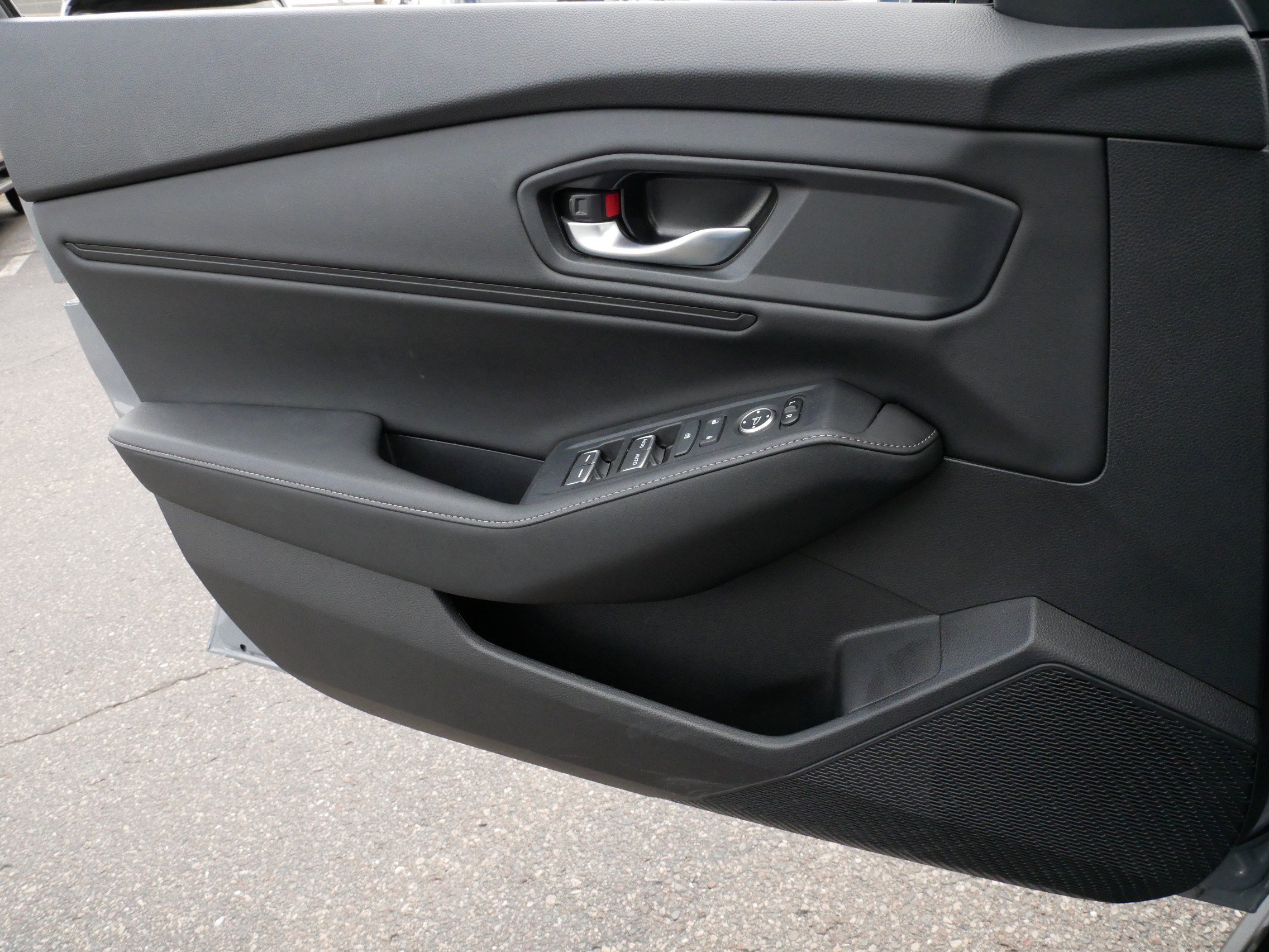 Used 2025 Honda Accord Sport image 28