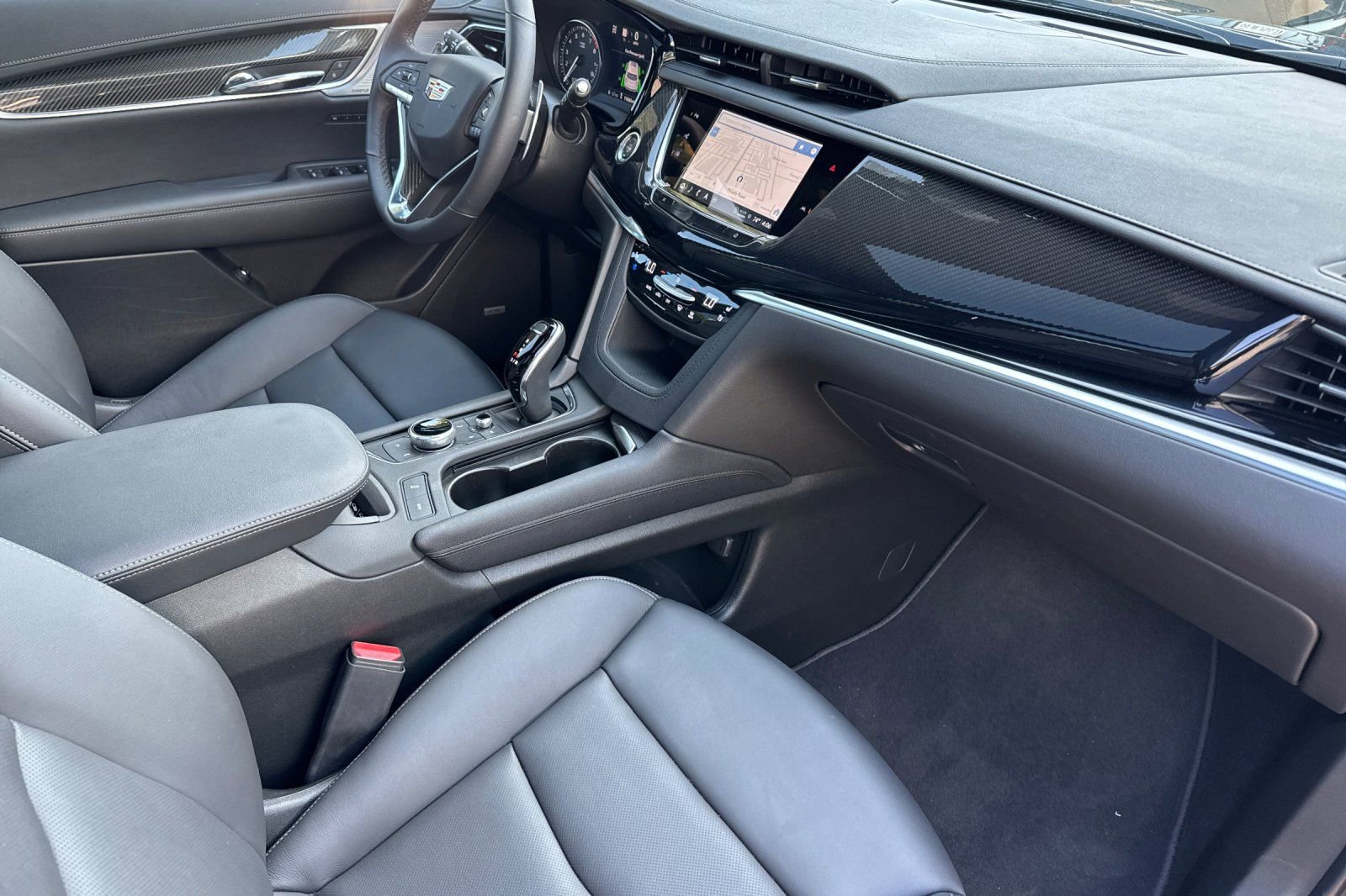 Certified 2025 Cadillac XT6 Sport w/ Technology Package image 17