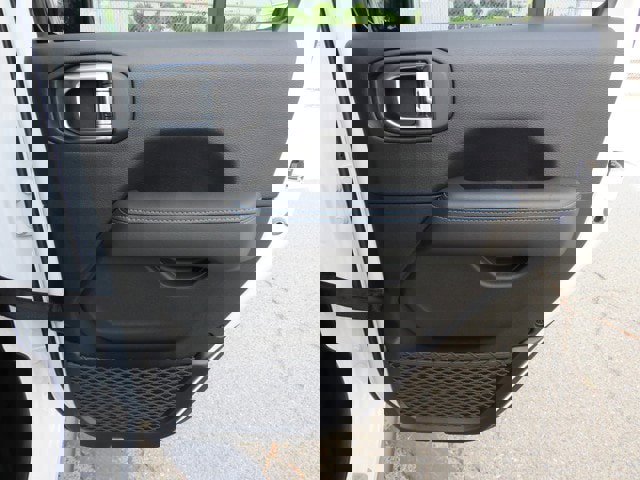 New 2023 Jeep Wrangler Rubicon w/ Steel Bumper Group image 32