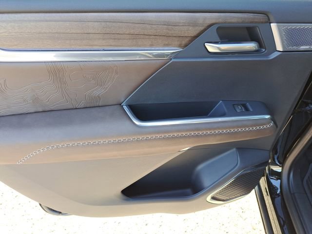 New 2026 GMC Acadia Denali Ultimate w/ LPO, Floor Liner Package image 11