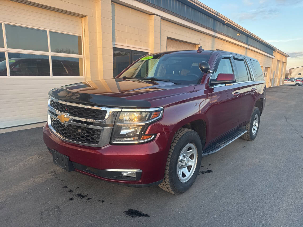 Used 2018 Chevrolet Tahoe 4WD image 2