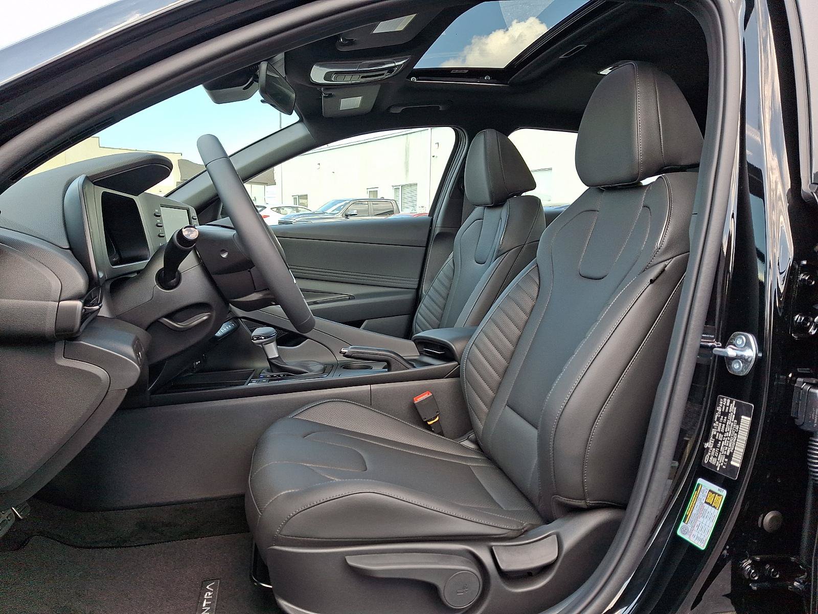New 2026 Hyundai Elantra SEL Sport FWD image 9