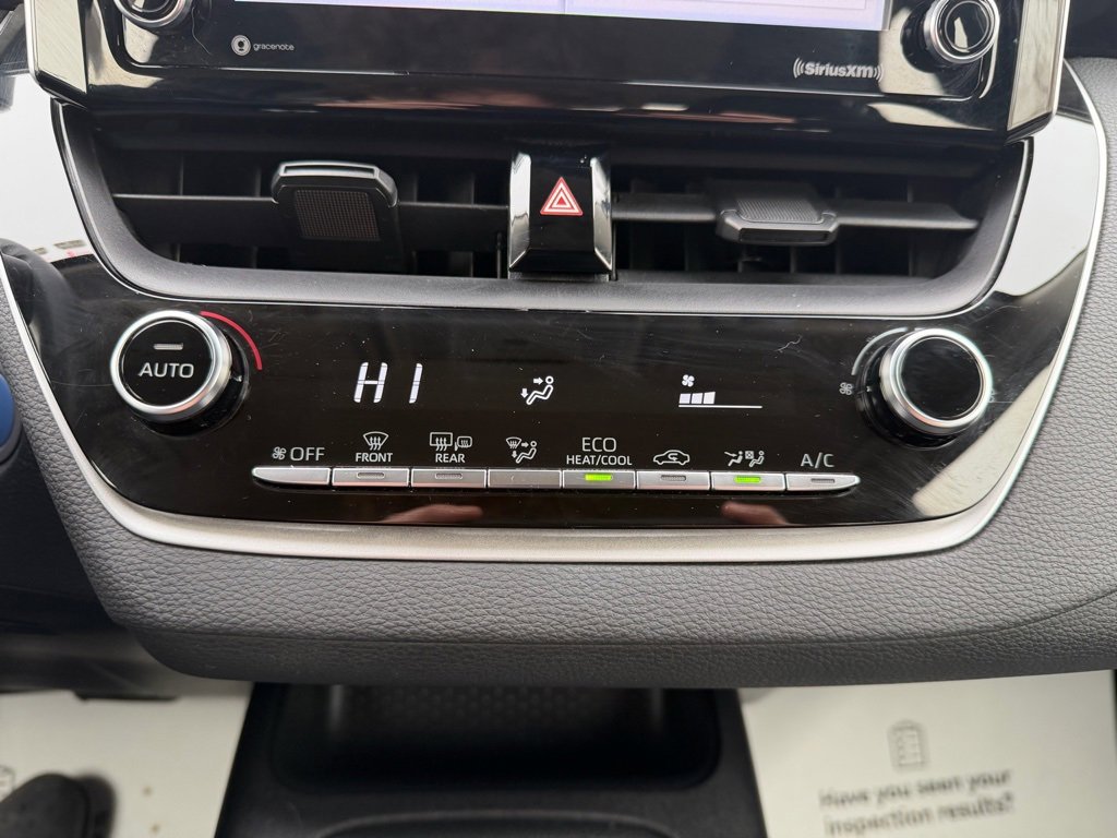 Used 2021 Toyota Corolla LE image 17