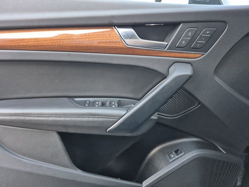 Used 2023 Audi Q5 2.0T Premium Plus image 6