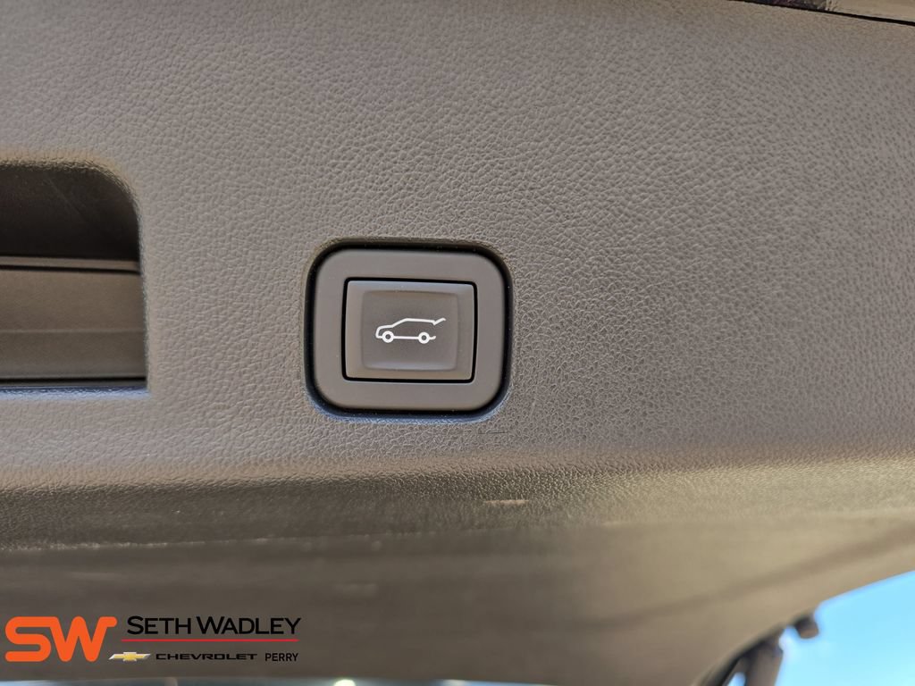 Used 2026 GMC Acadia Elevation w/ Elevation Premium Package FWD image 14