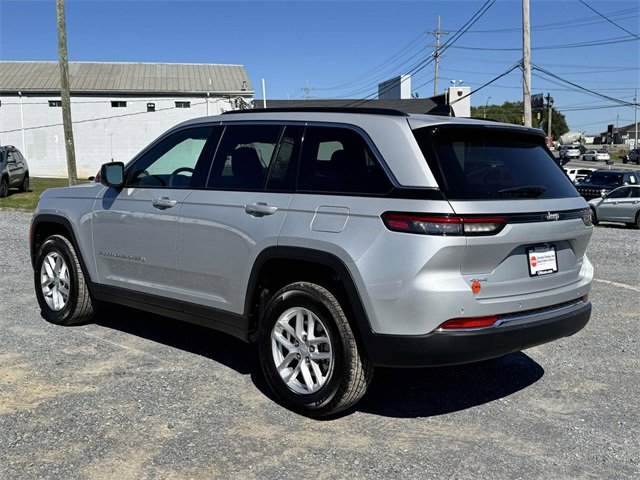 New 2025 Jeep Grand Cherokee Laredo w/ Luxury Tech Group I image 21