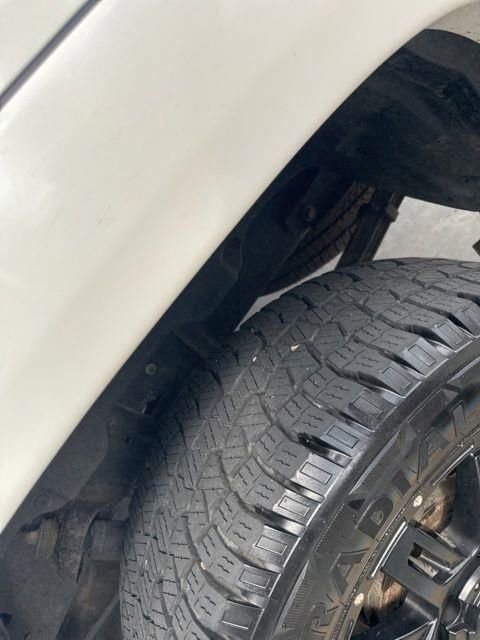 Used 2015 Toyota Tundra SR5 w/ SR5 Upgrade Package image 17