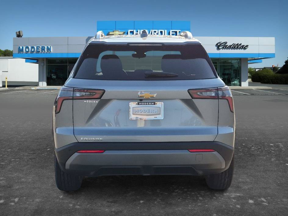 New 2027 Chevrolet Equinox LT FWD image 4