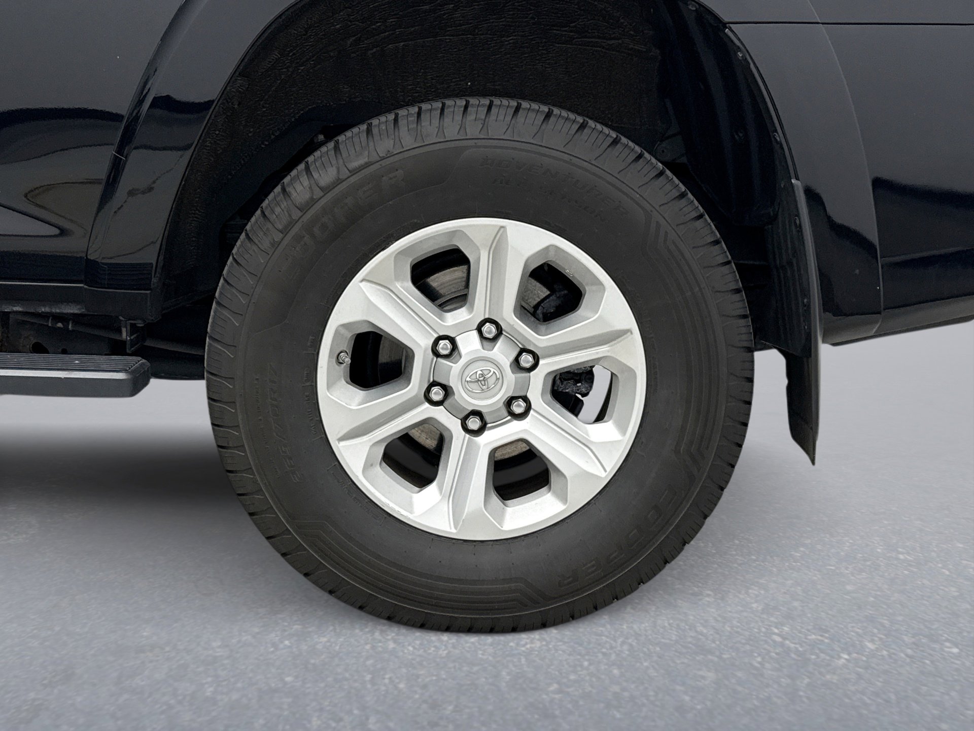 Used 2020 Toyota 4Runner SR5 Premium w/ Moonroof Package image 26