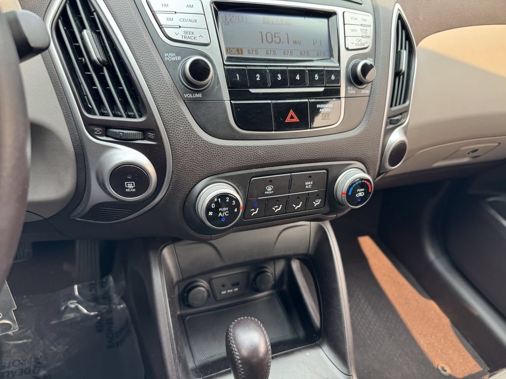 Used 2011 Hyundai Tucson GLS FWD image 20