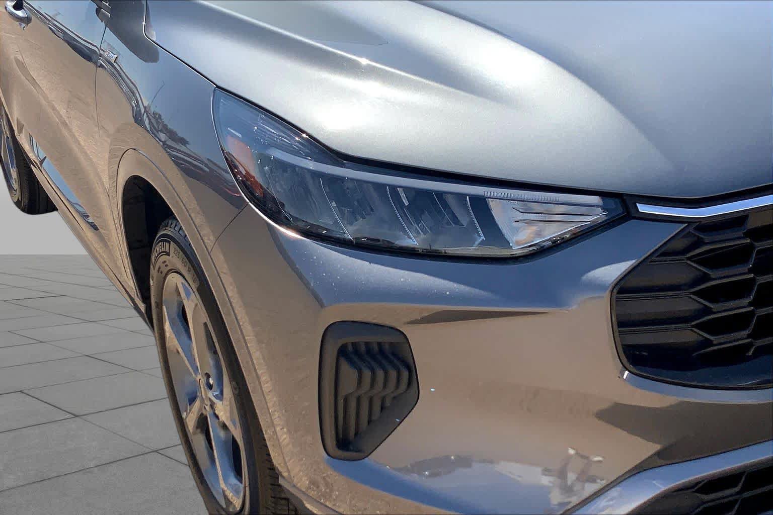 Certified 2024 Ford Escape ST-Line AWD/4WD image 28