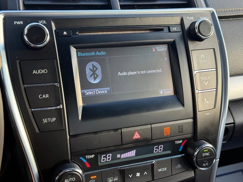 Used 2015 Toyota Camry SE image 17