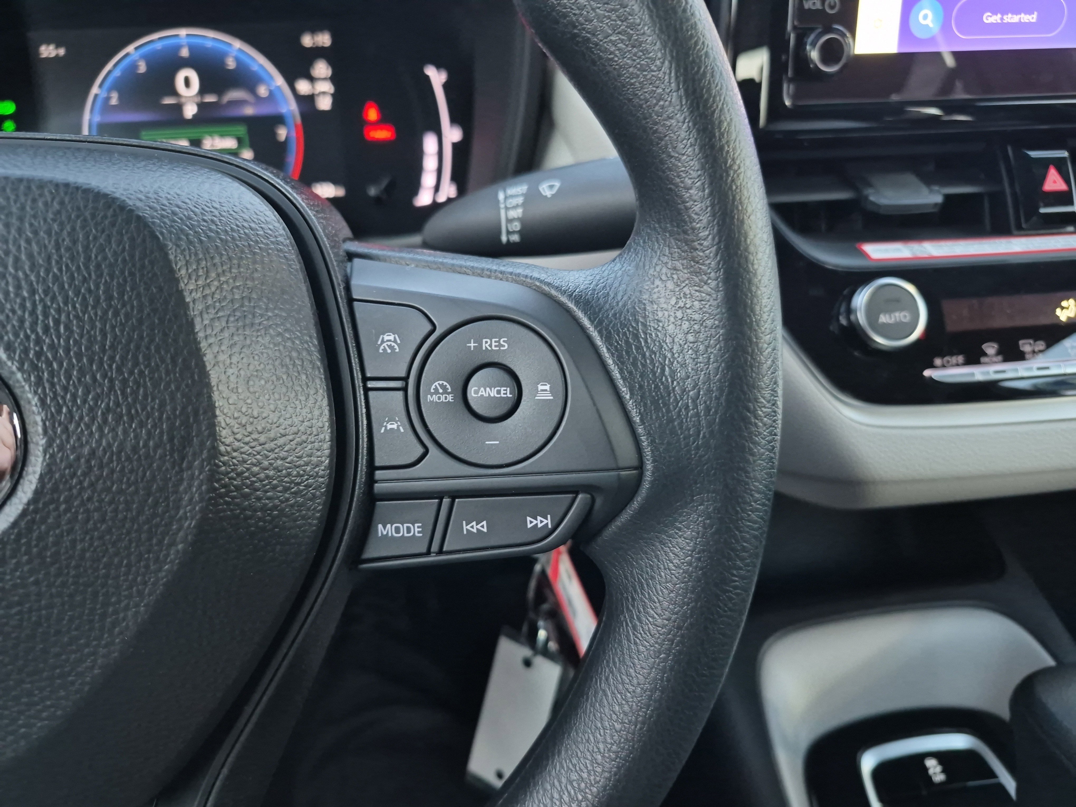 Used 2026 Toyota Corolla LE image 21