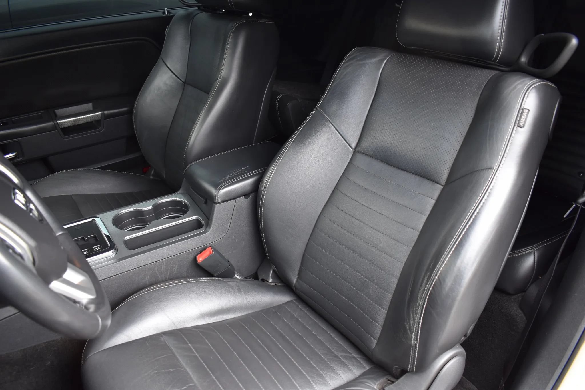 Used 2011 Dodge Challenger R/T w/ Sound Group II RWD image 7