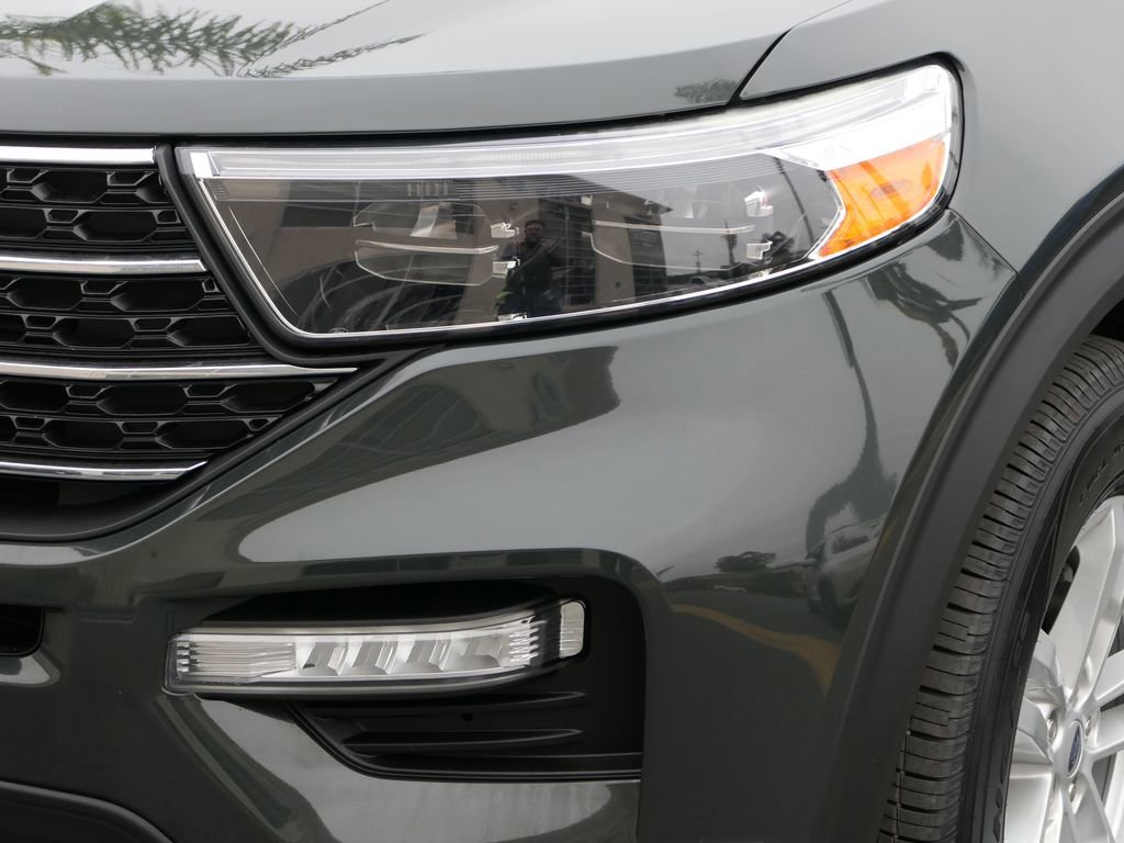 Used 2021 Ford Explorer XLT w/ Equipment Group 202A RWD image 10