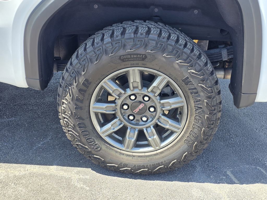 Used 2025 GMC Sierra 1500 AT4X AWD/4WD image 34