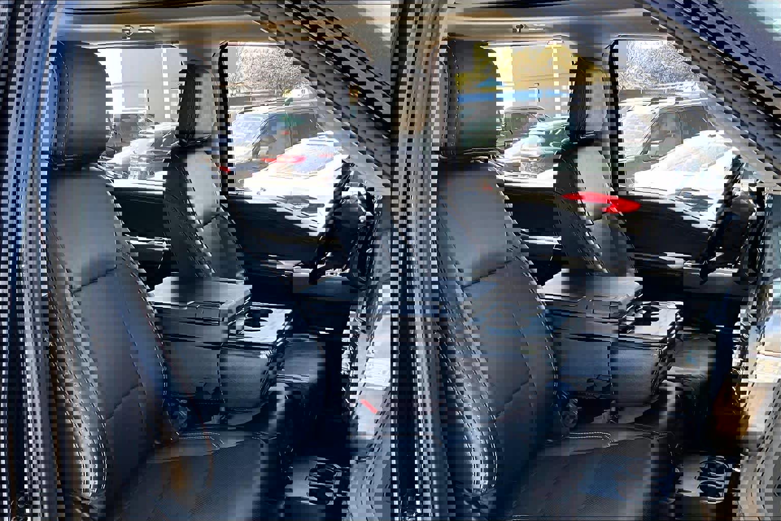 Used 2024 Ford F250 Lariat w/ Sport Appearance Package image 9