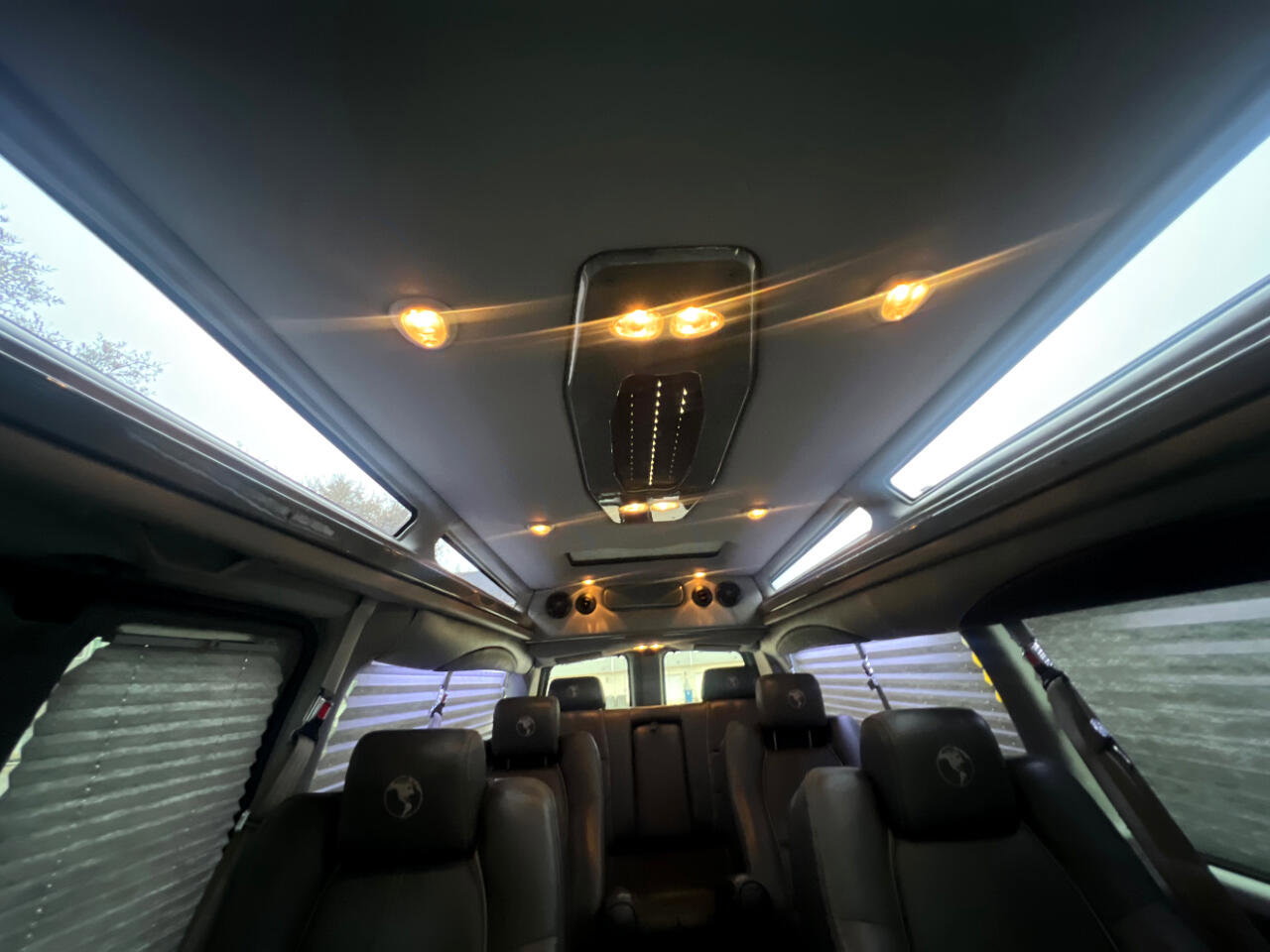 Used 2017 Chevrolet Express 2500 Extended image 38